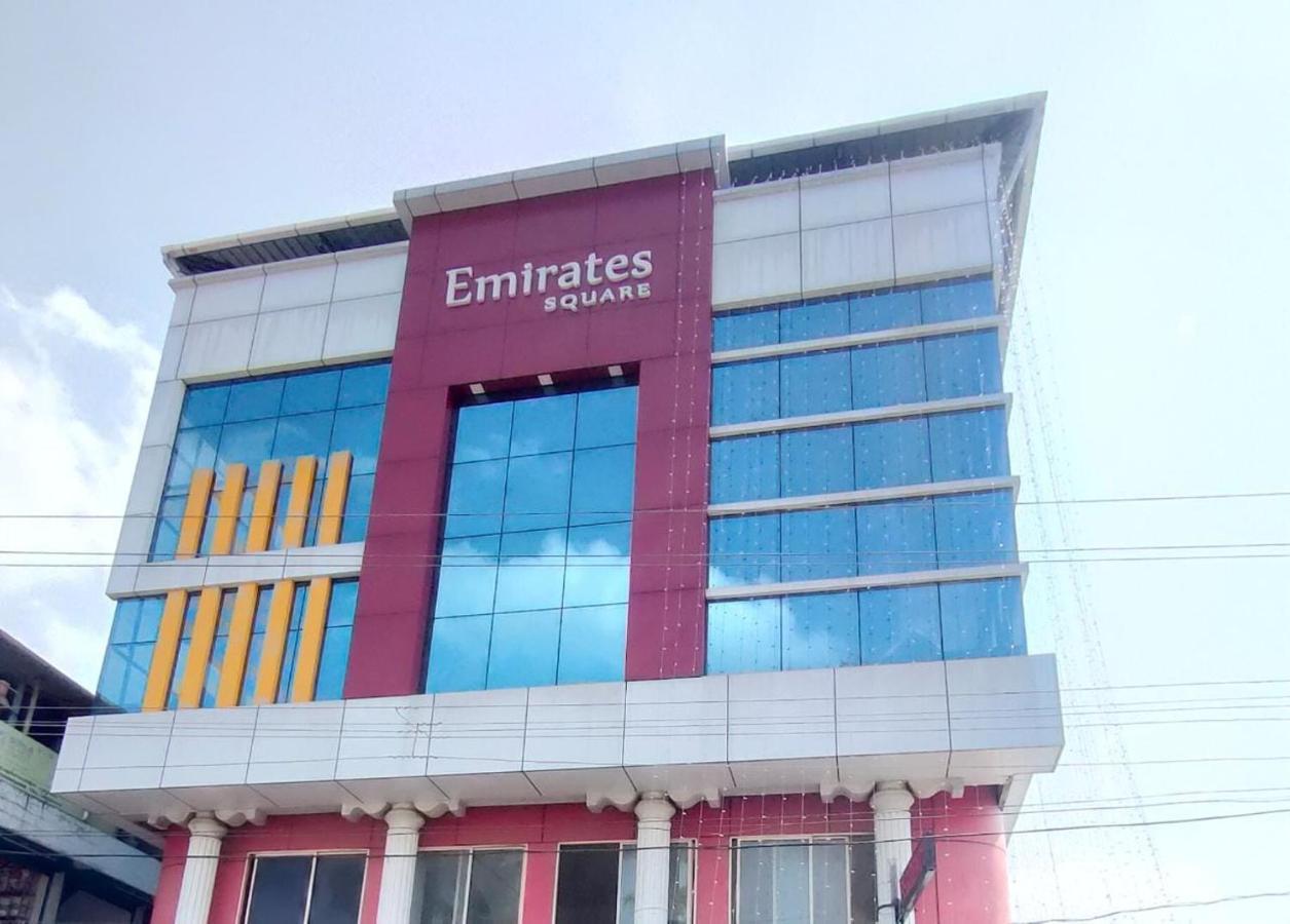 Отель Emirates Residency Pudunagaram Экстерьер фото