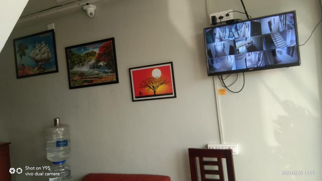 Отель Emirates Residency Pudunagaram Экстерьер фото